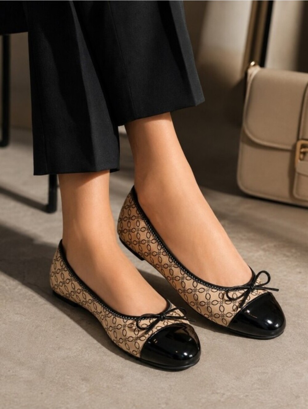 Ara Ballet Flats Bow Toe Shoes Size 6.5 US